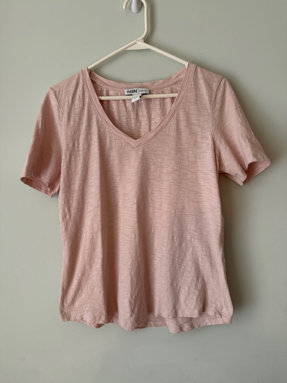 White House Black Market V-Neck Tee in Shimmering Pale Blush